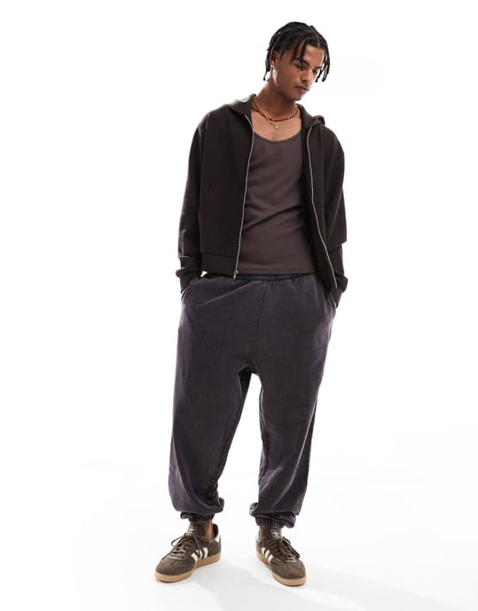 ASOS DESIGN oversized joggerbyxor i tvättad svart - Image 2