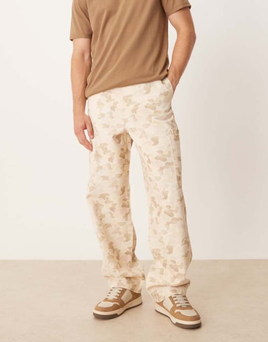 ASOS DESIGN lösa raka cargobyxor i camouflage - Image 1