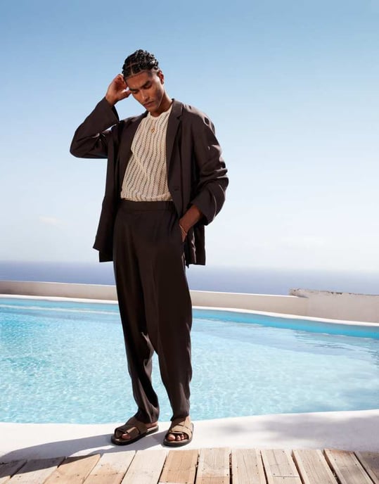 ASOS DESIGN oversized tapered lätta kostymbyxor i grått - Image 4