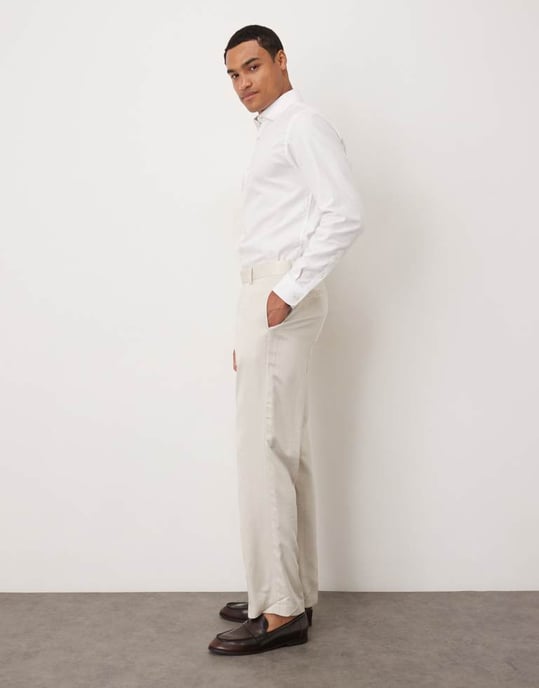 ASOS DESIGN raka ben kostymbyxor i beige satin - Image 3