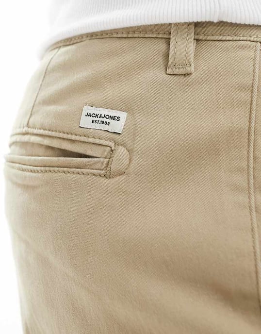 Jack & Jones chino in loose fit beige - Image 2