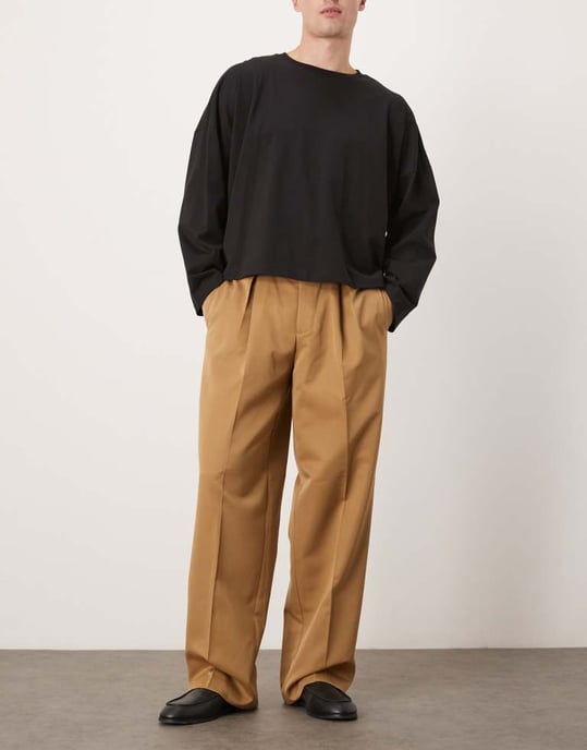 ASOS DESIGN smart breda byxor med framfällt veck i camel - Image 2