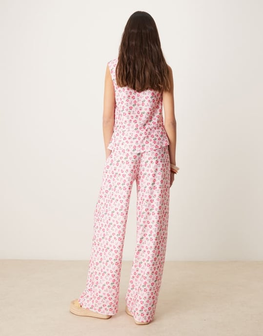 ASOS DESIGN vida ben knytfrontbyxor i rosa småblommigt - Image 3