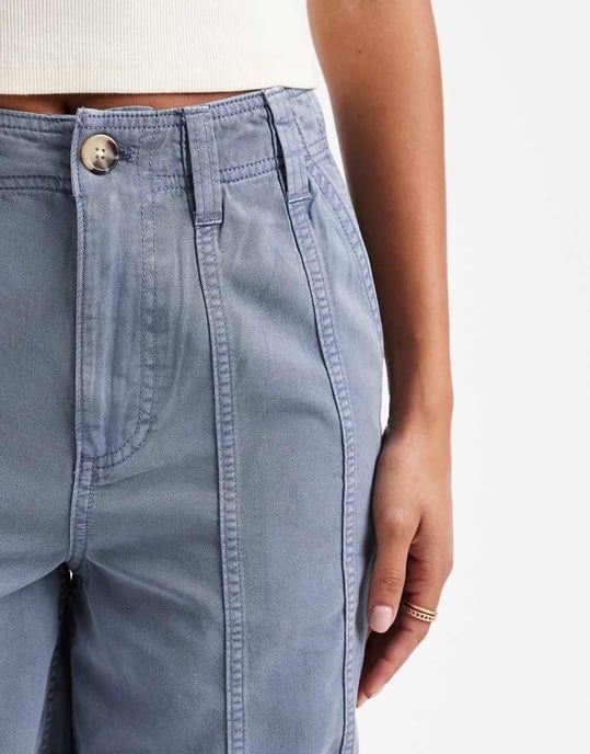 ASOS DESIGN sömda vida byxor i tvättad blå - Image 4