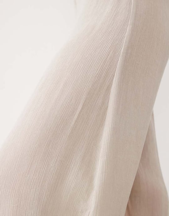Weekday vida plisserade byxor i beige - Image 3
