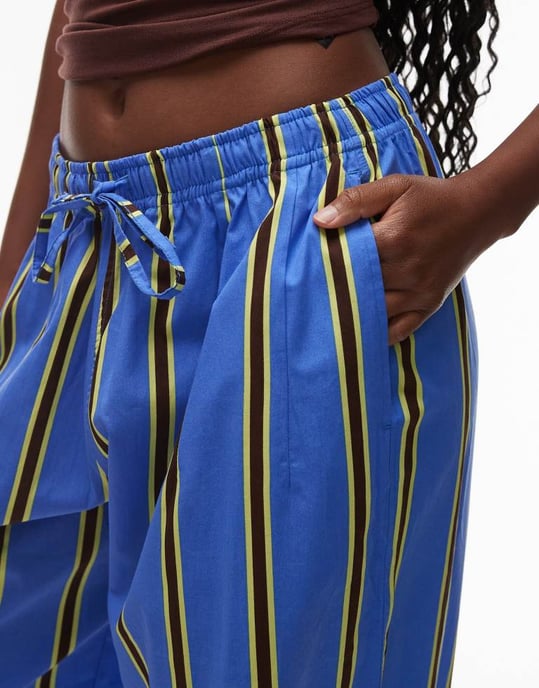 Topshop poplin byxor med vida ben i randig mönster - Image 4
