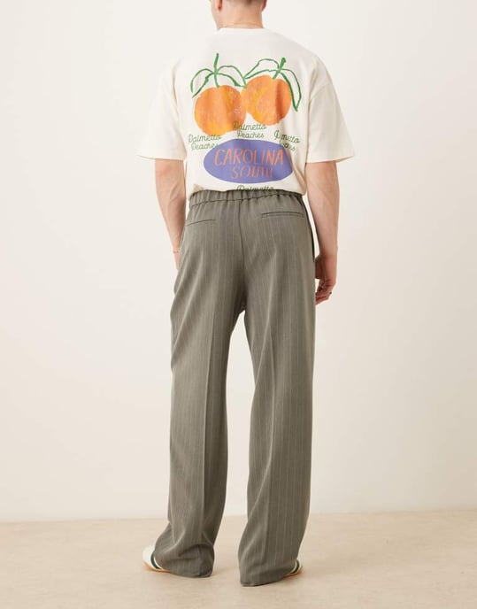 ASOS DESIGN dragsbyxor med vida ben i grått randigt mönster - Image 3