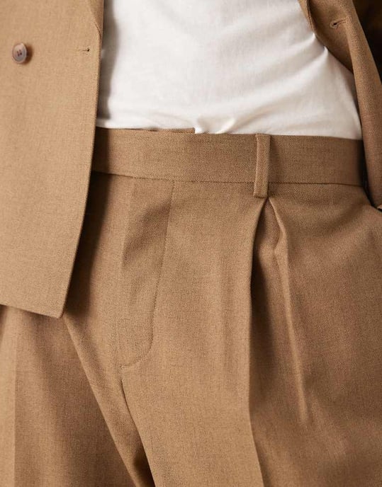 ASOS DESIGN vida byxorna i kostym i brunt - Image 4