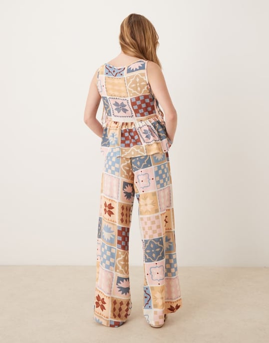 ASOS DESIGN linneblandning knyt-fram vid benbyxa i tegelmönster - Image 3