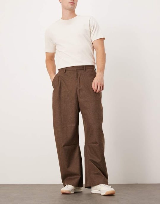 ASOS DESIGN smart vida byxor med breda ben och frontveck i brunt borstat tyg - BRUN - Image 2
