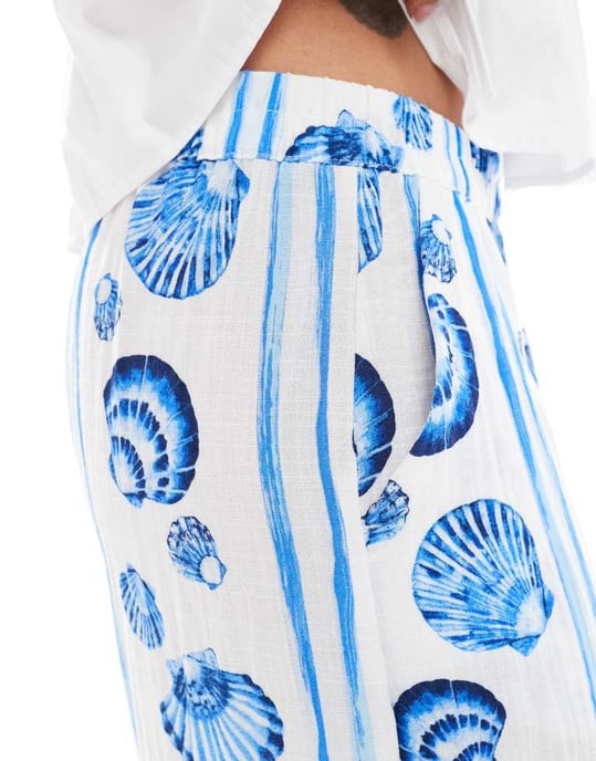 Vero Moda vida byxor i blå snäcka tryck - Image 2