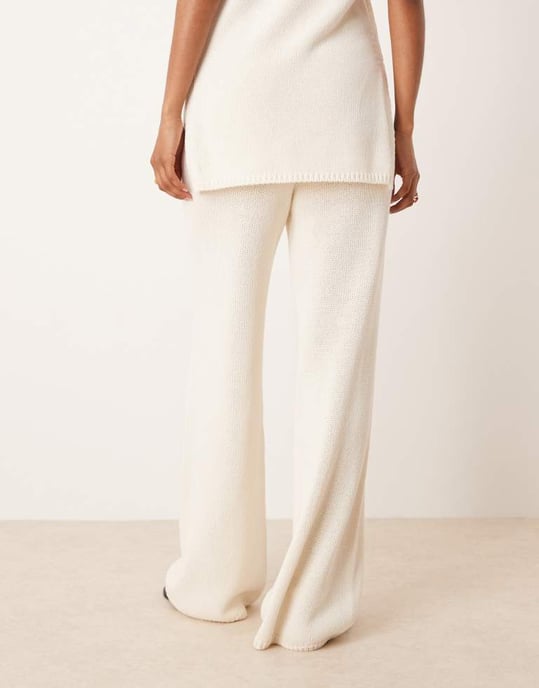 ASOS DESIGN koord tyngd ren stickad vida byxor i sten - Image 4