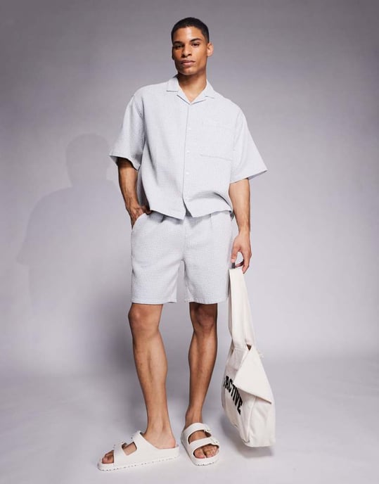 ASOS DESIGN koord våffla regular reverskrage skjorta i blått och vitt - Image 2