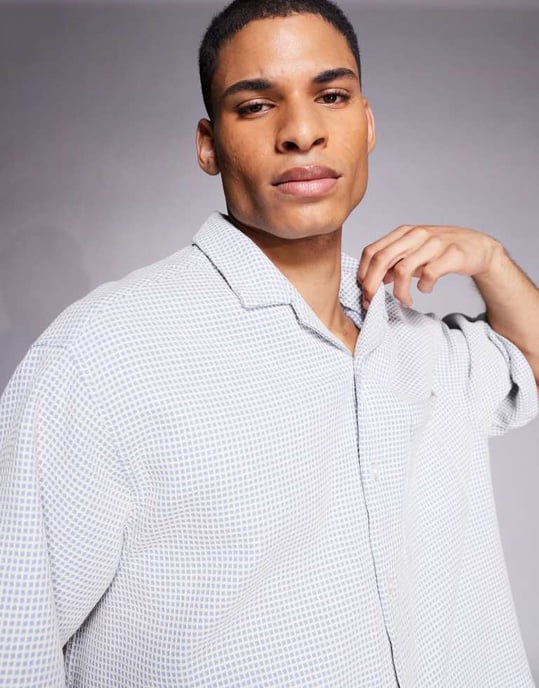 ASOS DESIGN koord våffla regular reverskrage skjorta i blått och vitt - Image 3