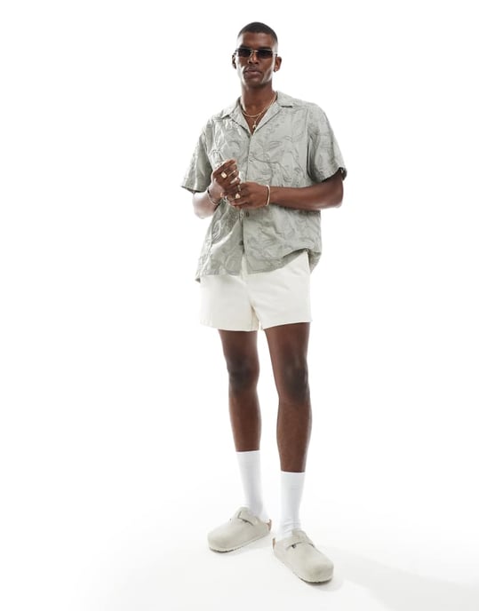 Jack & Jones broderad kortärmad skjorta i khaki - Image 2
