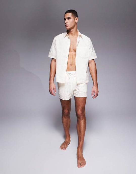 ASOS DESIGN samordnad boxy oversized skjorta i gul seersuckerrand - Image 2