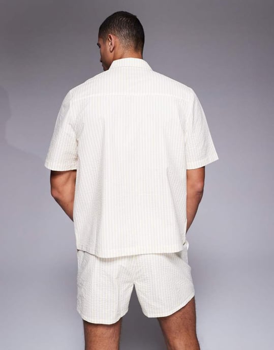 ASOS DESIGN samordnad boxy oversized skjorta i gul seersuckerrand - Image 3