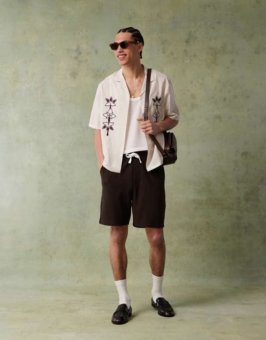 ASOS DESIGN boxy oversized skjorta med broderi i sten - Image 2