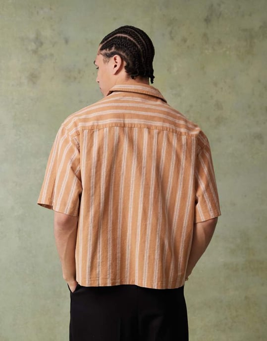 ASOS DESIGN boxy oversized skjorta med vertikala ränder i brunt - Image 3