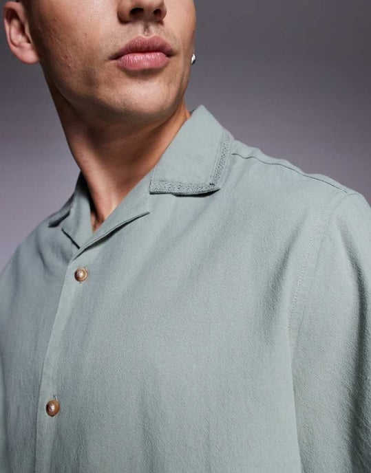 ASOS DESIGN texturerad skjorta med krage i grön - Image 3
