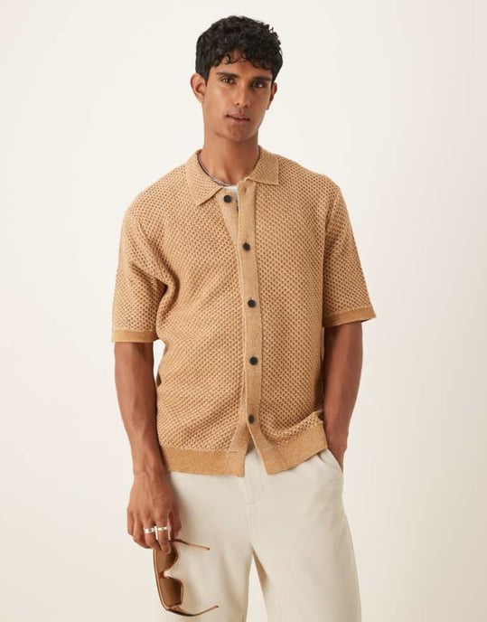 Utvaldad virkad skjorta i beige - Image 1