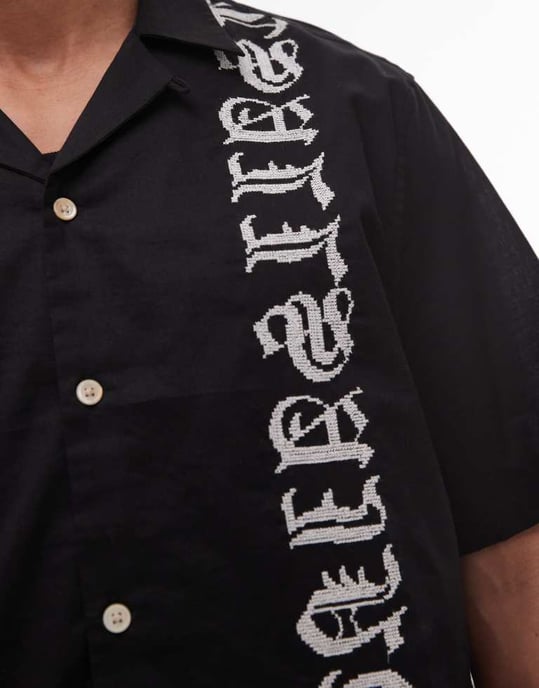 Allsaints Skrift T-shirt i blekt svart - SVART - Image 2
