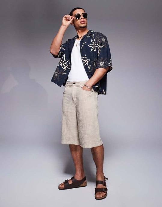 ASOS DESIGN boxy oversized seersucker-skjorta med blommönster i svart - Image 3