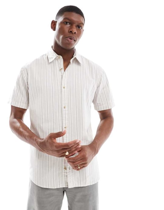 Jack & Jones oxford randig kortärmad skjorta i beige - Image 1