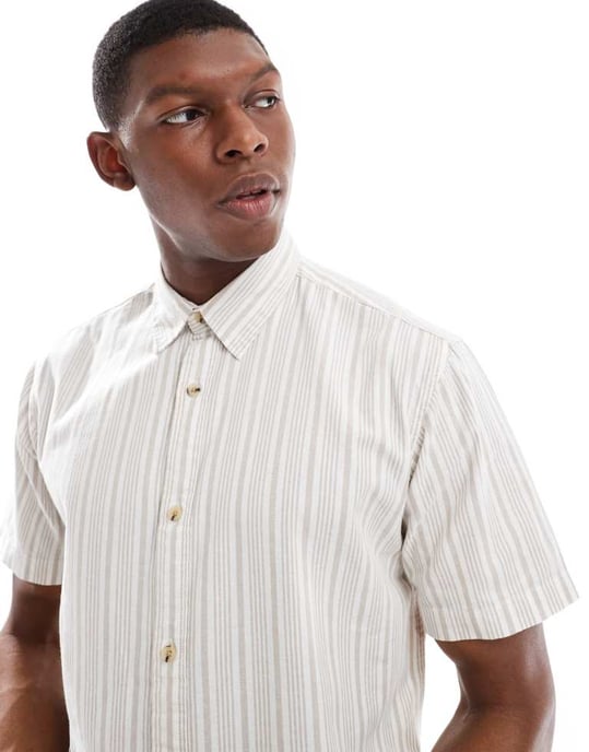 Jack & Jones oxford randig kortärmad skjorta i beige - Image 2