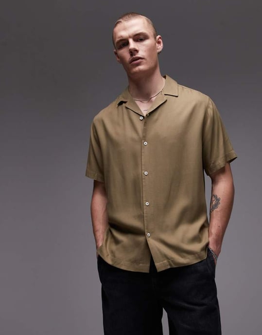 Topman kortärmad skjorta i khaki - Image 1