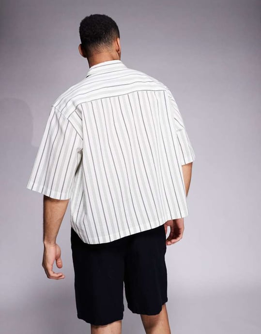ASOS DESIGN boxy regular skjorta i vit och grön randig - Image 4