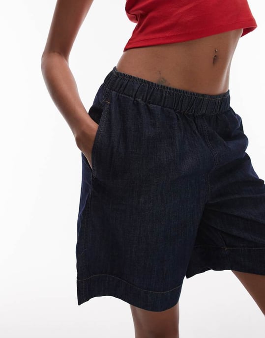 Topshop denimshorts med dragsko i indigo tvätt - Image 3