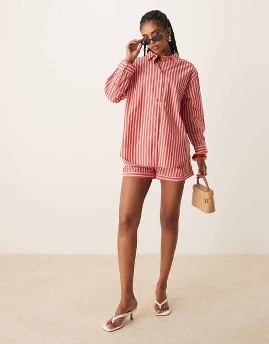 Nobody's Child Kandy shorts set i röd rand - Image 1