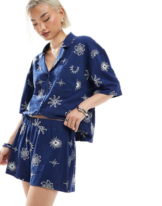 ASOS DESIGN boxershorts-set med solsticebroderi i marinblå - Image 3