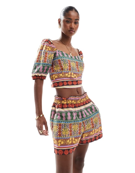 Vero Moda tropisk sommartryckt kort set i flerfärgat - Image 3
