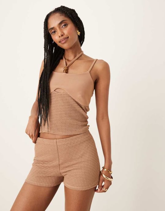 ASOS DESIGN co-ord virkad mikroshorts i mocha - Image 1