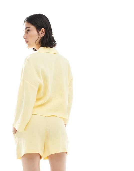 Vero Moda strukturerade shorts-set i ljusgul - GUL - Image 4