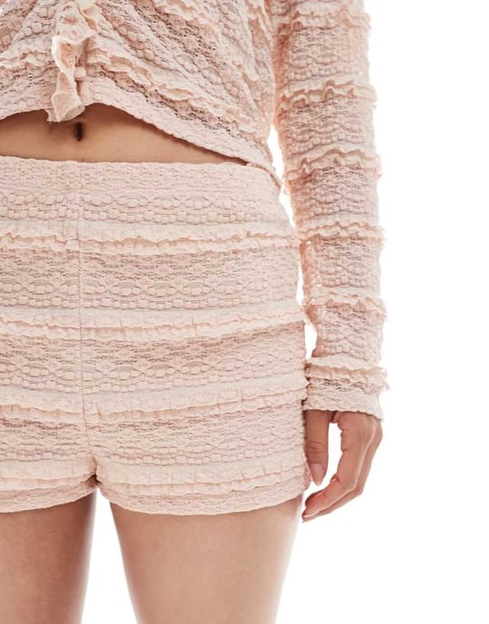 Vero Moda volangspets hotpants-set i rosenrosa - Image 2