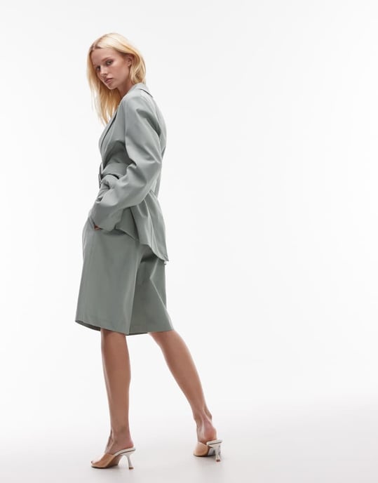 ASOS DESIGN skräddarsydda vida bermudashorts i salvia co-ord - Image 3