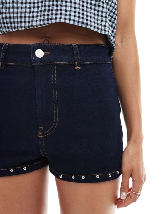 ASOS DESIGN denim mikrort co-ord med nitar i indigo - Image 4