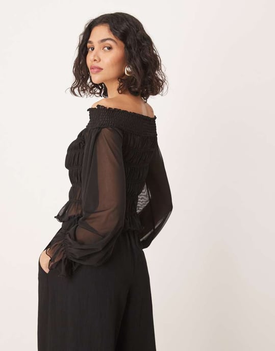 ASOS DESIGN bardot rynkad långärmad topp i svart - Image 4