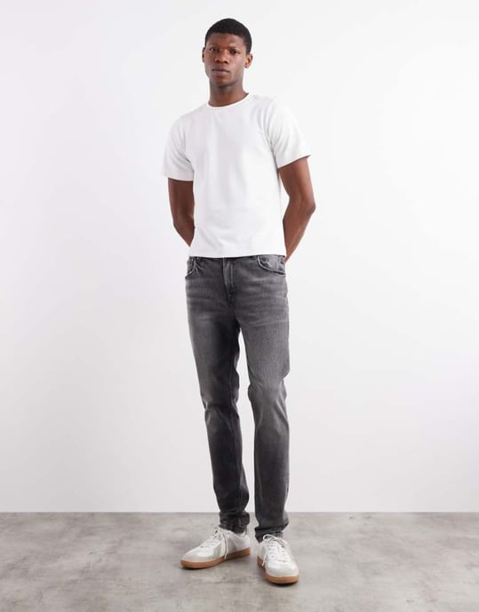 ASOS DESIGN skinny jeans i tvättad svart - Image 1