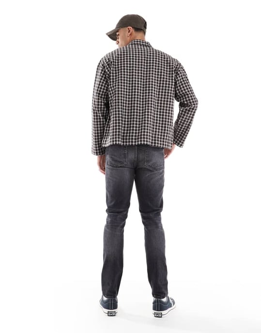 ASOS DESIGN skinny jeans i tvättad svart - Image 2