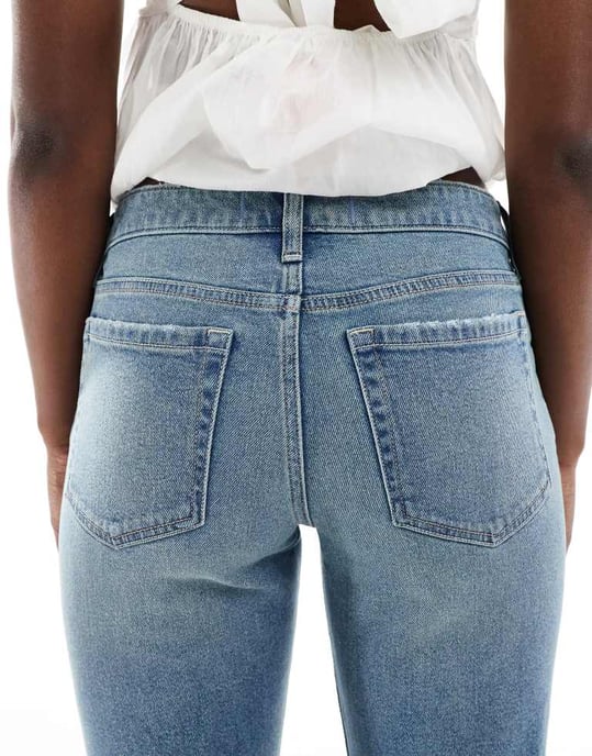 Hollister låg midja avslappnade raka jeans i medeltvätt - Image 4