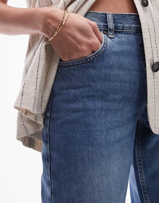 Topshop Tall Ember low rise straight leg jean in mid blue - Image 4