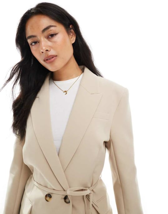 ASOS DESIGN blazern med knytning i midjan i kamelfärg - Image 1