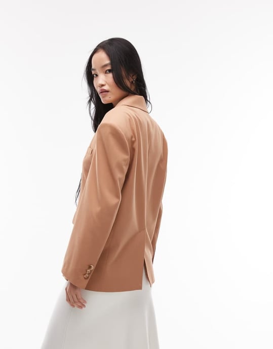 ASOS DESIGN oversized blazer i kamel - Image 4
