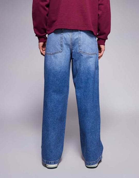 ASOS DESIGN lösa jeans i ljusblå tvätt - Image 2