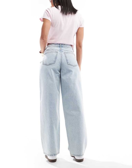 Miss Selfridge baggy jeans i ljus blekt tvätt - Image 2