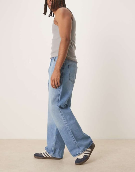 Återvunnen vintage baggy bred denimjeans i bleknad tvätt - Image 2